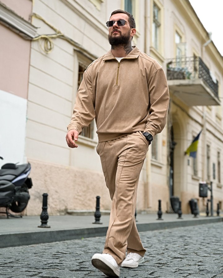 чоловічий спортивний костюм бежевий Background ДЛ6443