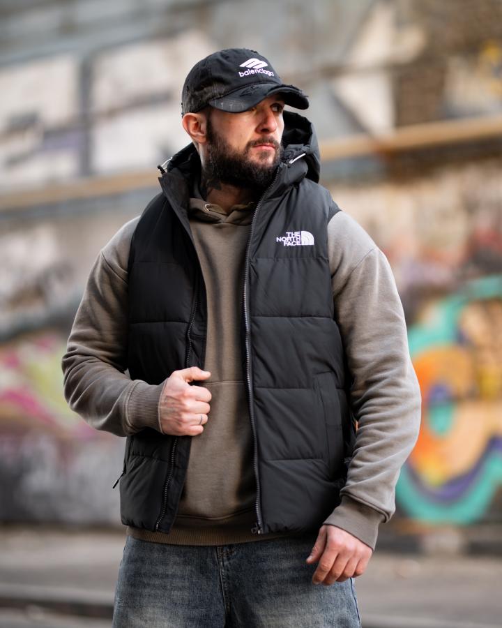 Чоловіча безрукавка TNF total black ТР6808 - фото 3