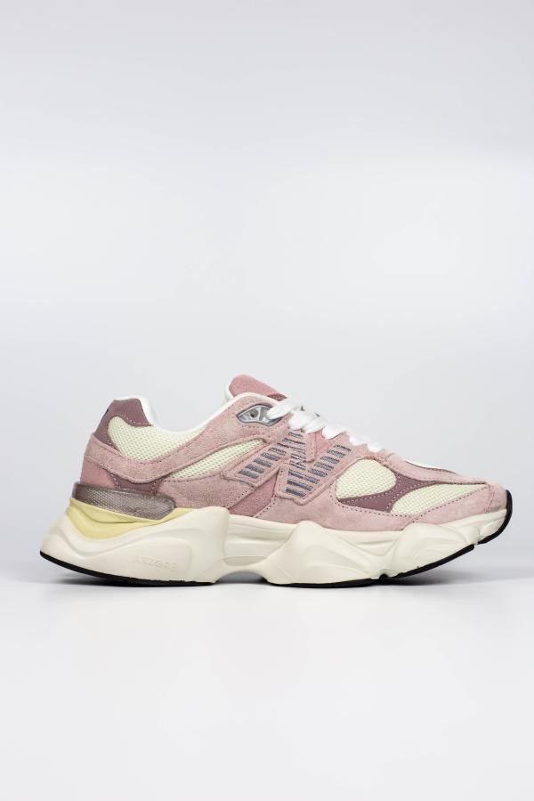 Жіночі кросівки New Balance 9060 pink - 3